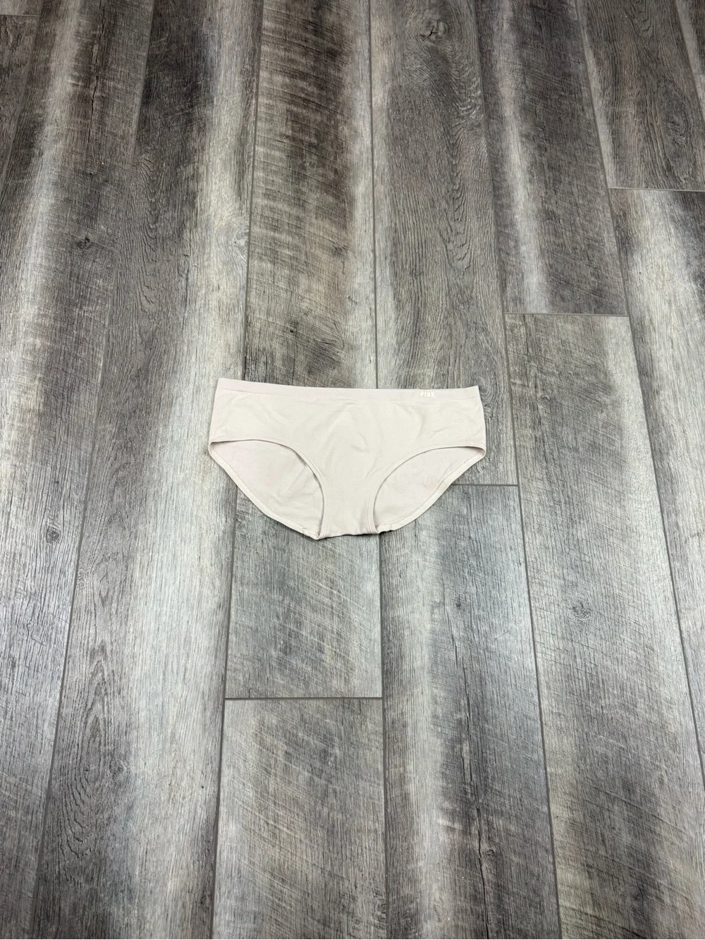 VS Cream Hipster Underwear